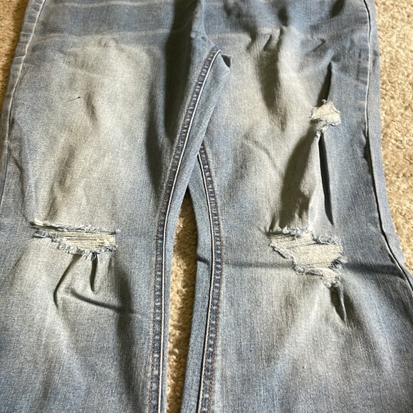 Tinseltown Jeans - Picture 3 of 5
